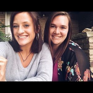 Meet your Posher, Caitlin